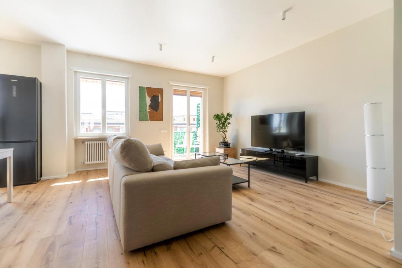 La Dolce Vita - Sunny Penthouse Trastevere Station 100Sqm Рим Екстер'єр фото