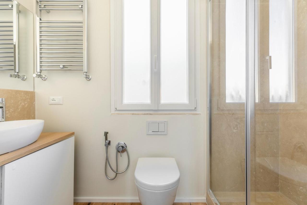 La Dolce Vita - Sunny Penthouse Trastevere Station 100Sqm Рим Екстер'єр фото
