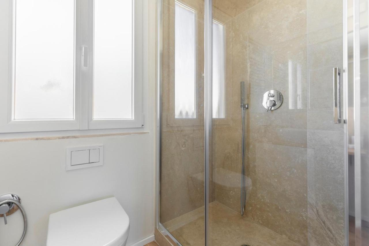 La Dolce Vita - Sunny Penthouse Trastevere Station 100Sqm Рим Екстер'єр фото