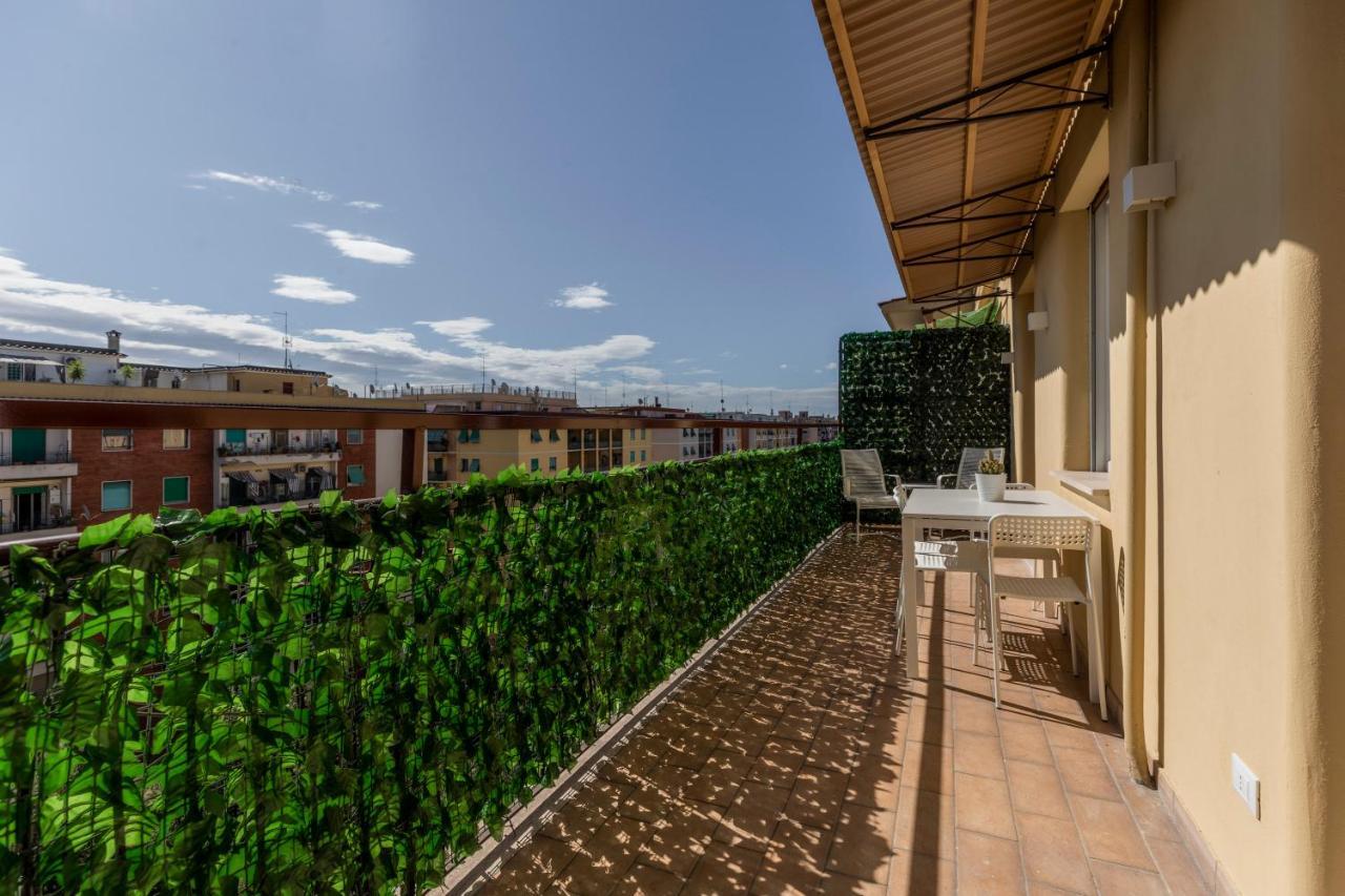 La Dolce Vita - Sunny Penthouse Trastevere Station 100Sqm Рим Екстер'єр фото